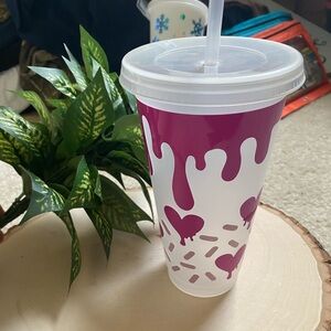 Purple Drip Design Cup with Color Changing Print